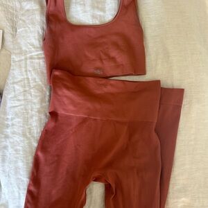SET Active Rust Leggings and Top Set